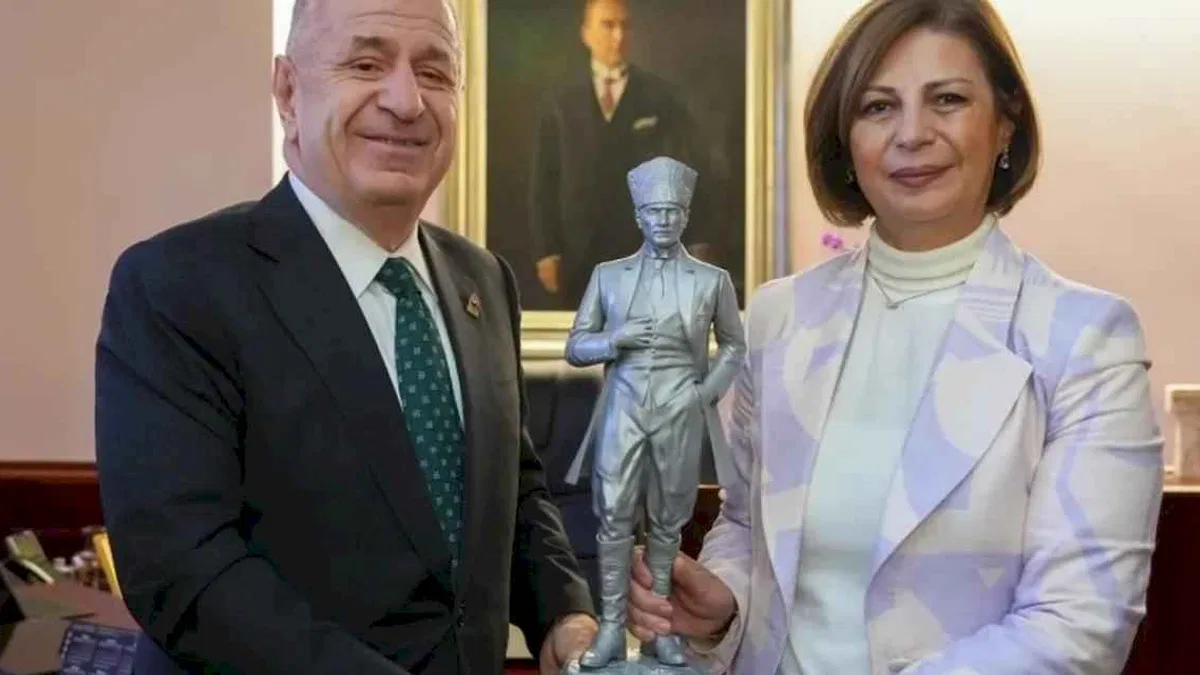 Ümit Özdağ'dan CHP'li başkana ziyaret
