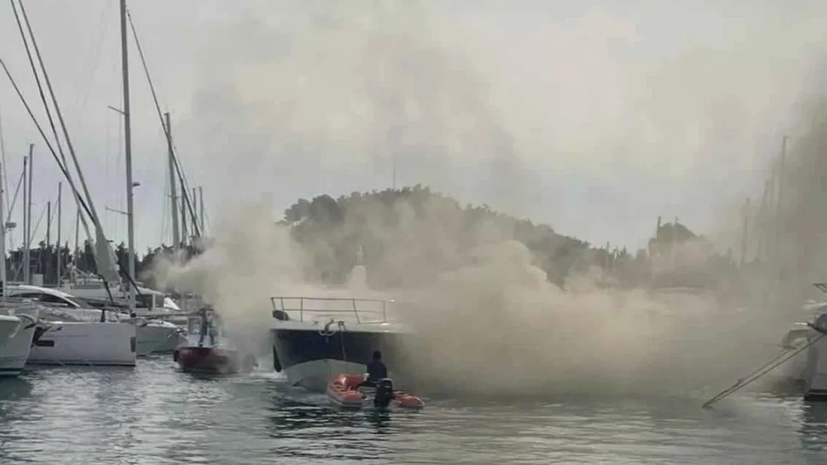 Muğla'da yat yangını! Acil Müdahale Tekneleri görev başında