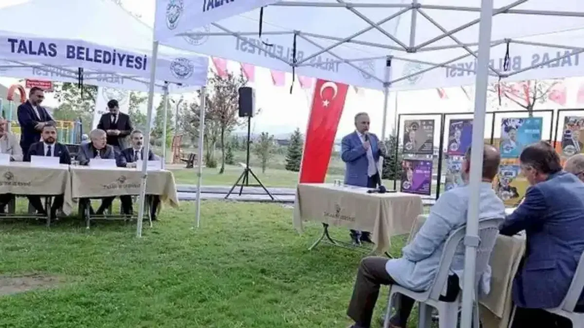 Kayseri Talas'ta vatandaşlar Başkan Yalçın'a soruyor