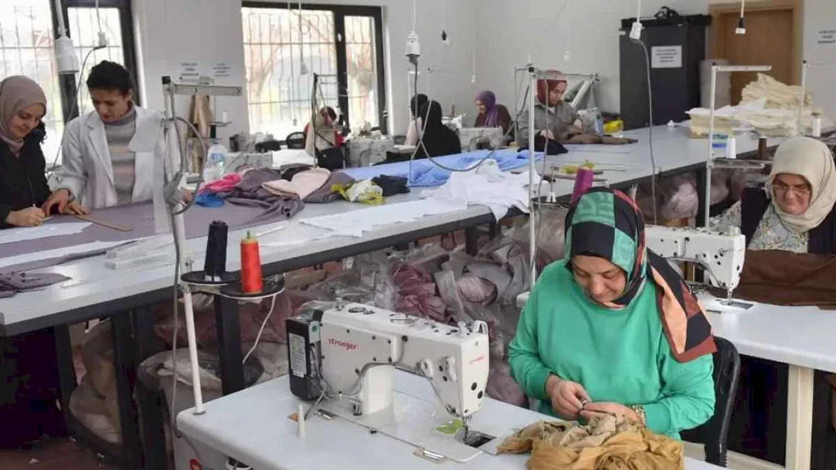 Bursa Yıldırım'da kadınlardan aile bütçelerine katkı