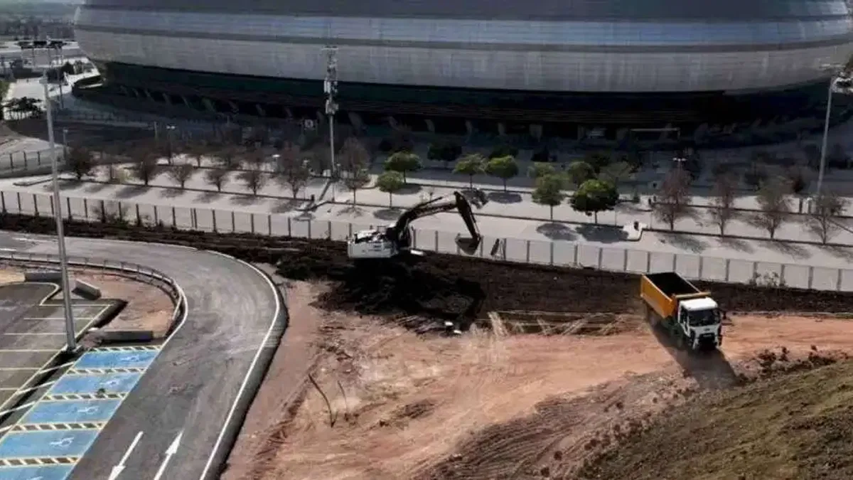 Kocaeli Stadı’nın çevresinde hummalı çalışma