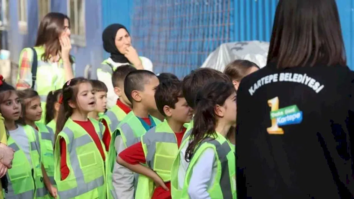 Kartepe’de Çocuklara Geri Dönüşüm Bilinci Aşılanıyor