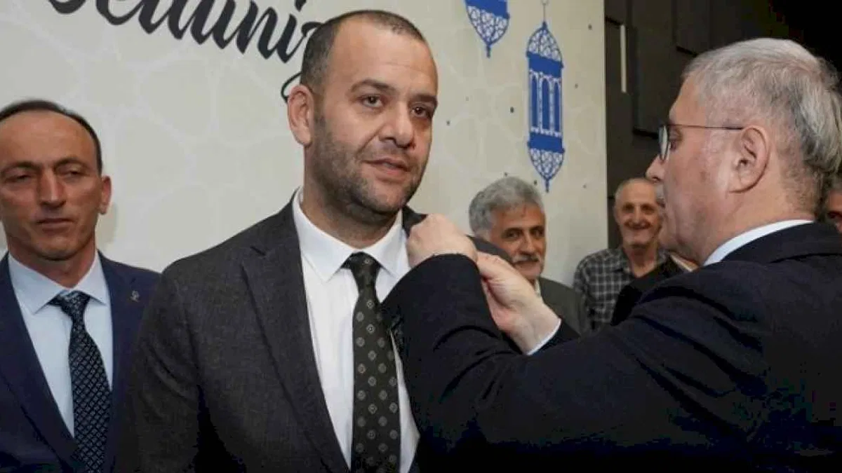 İstanbul Üsküdar'da Demokrat'tan AK Parti'ye 600 katılım