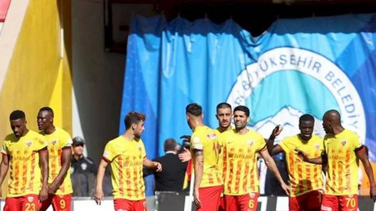 Kayserispor 3-1 Çaykur Rizespor (MAÇ SONUCU-ÖZET) Kayseri evinde rahat!