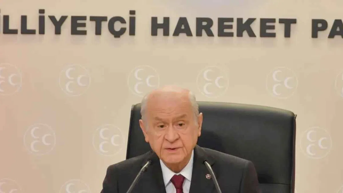 Bahçeli’den Türkeş’in vefat yıl dönümünde anlamlı mesaj