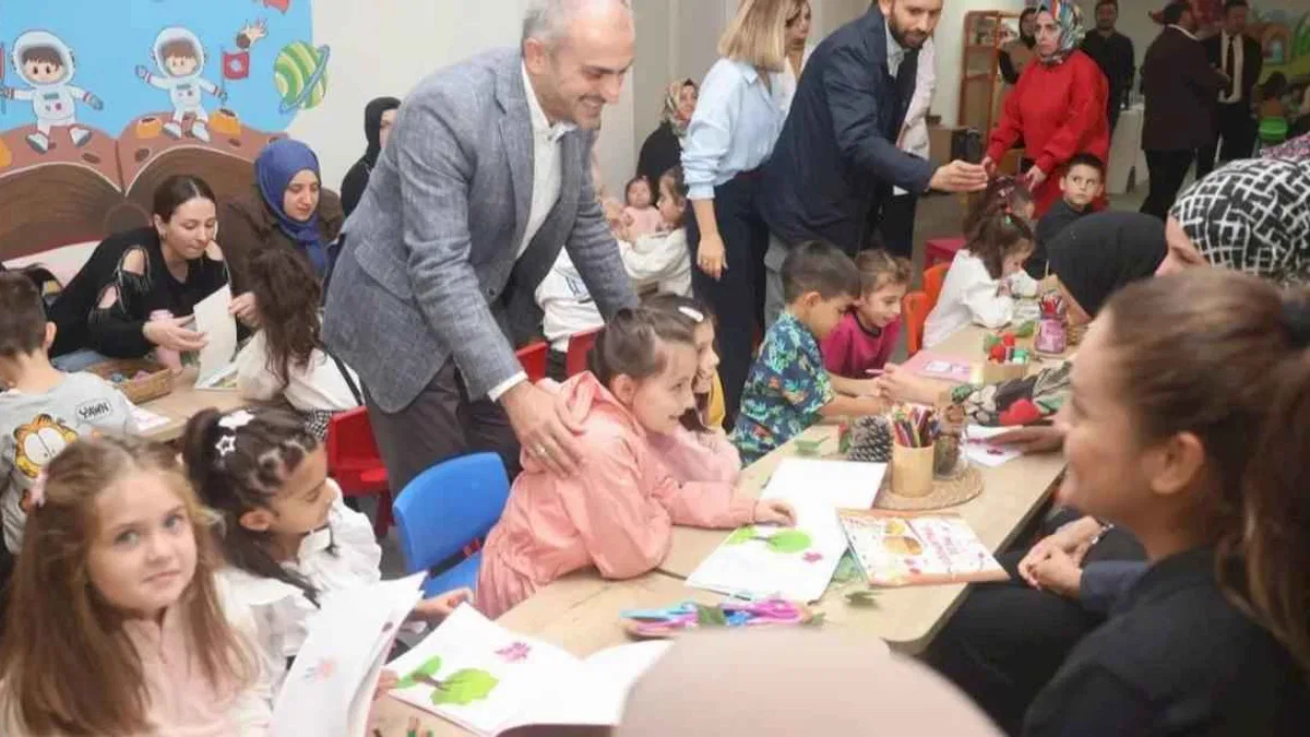 Başkan Çiftçi, ‘ilk masal kitabım’ atölyesine katıldı