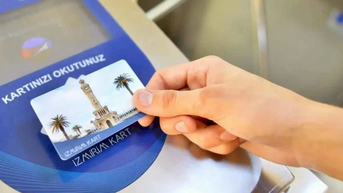İzmir'de 15 Temmuz’da toplu ulaşım yüzde 50 indirimli