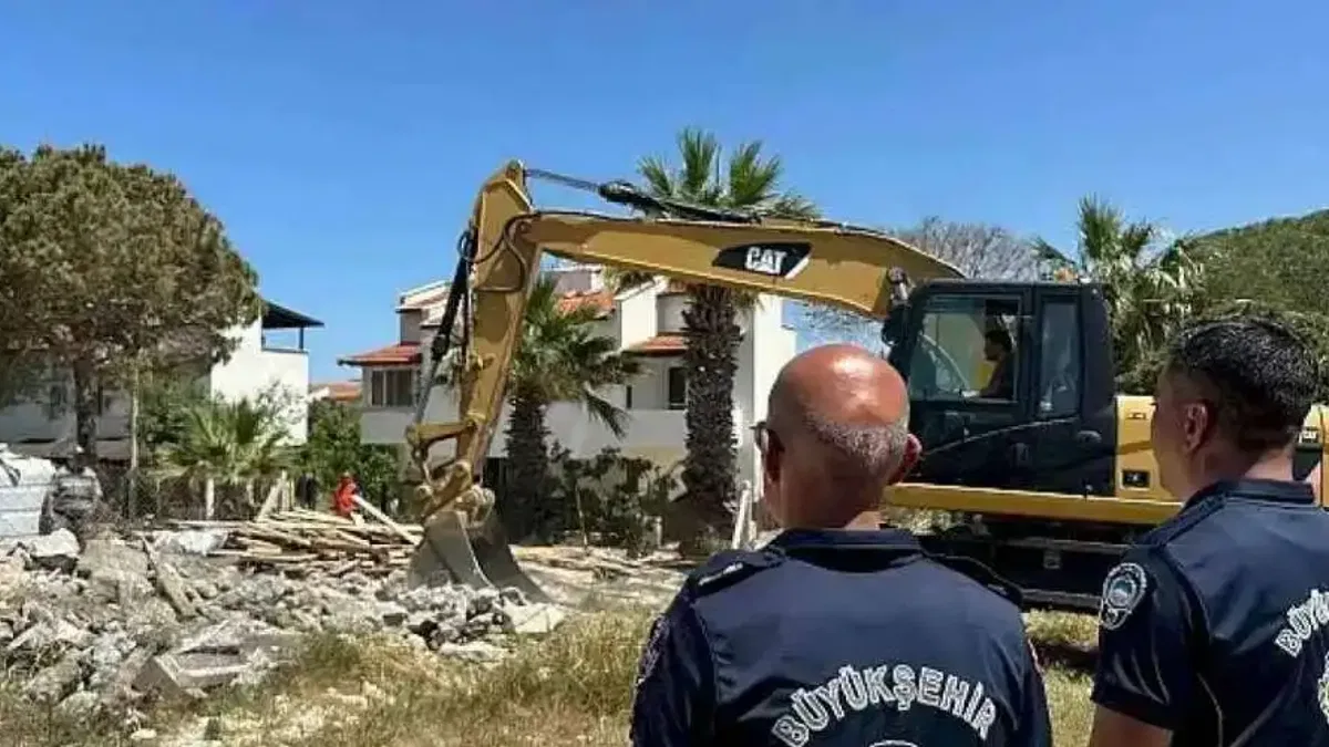 İzmir Büyükşehir Belediyesi kaçak yapılaşmaya izin vermiyor