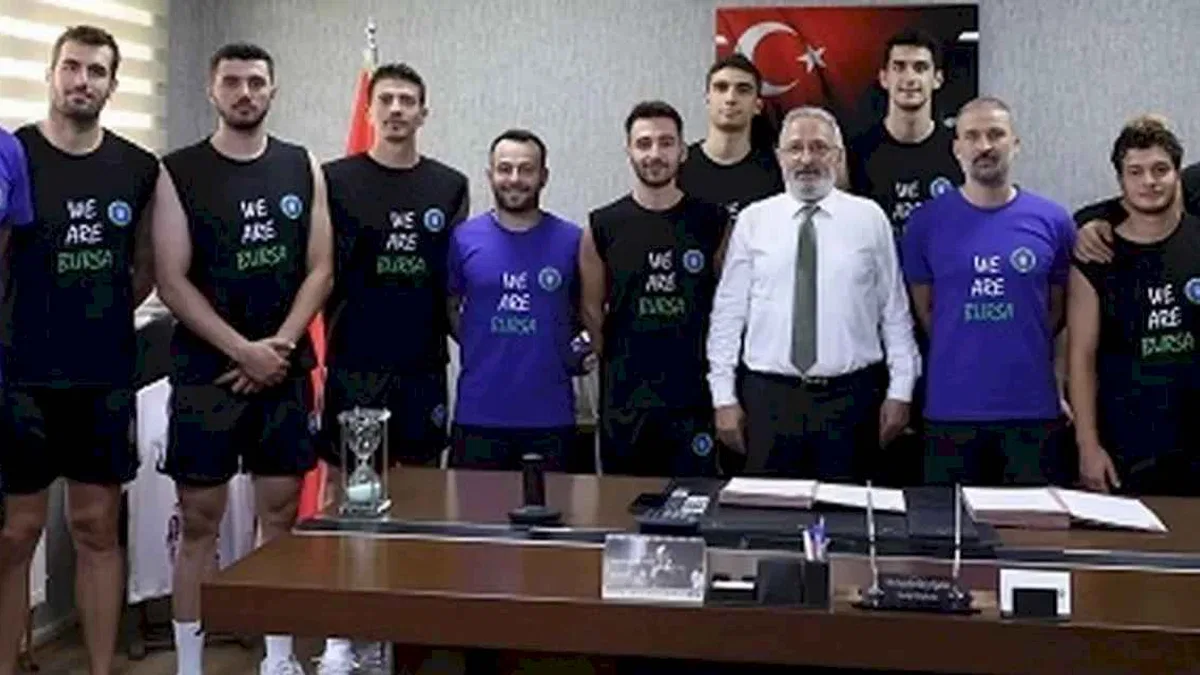Bursa Büyükşehir Belediyespor Erkek Voleybol Takımı’nda imzalar tamam