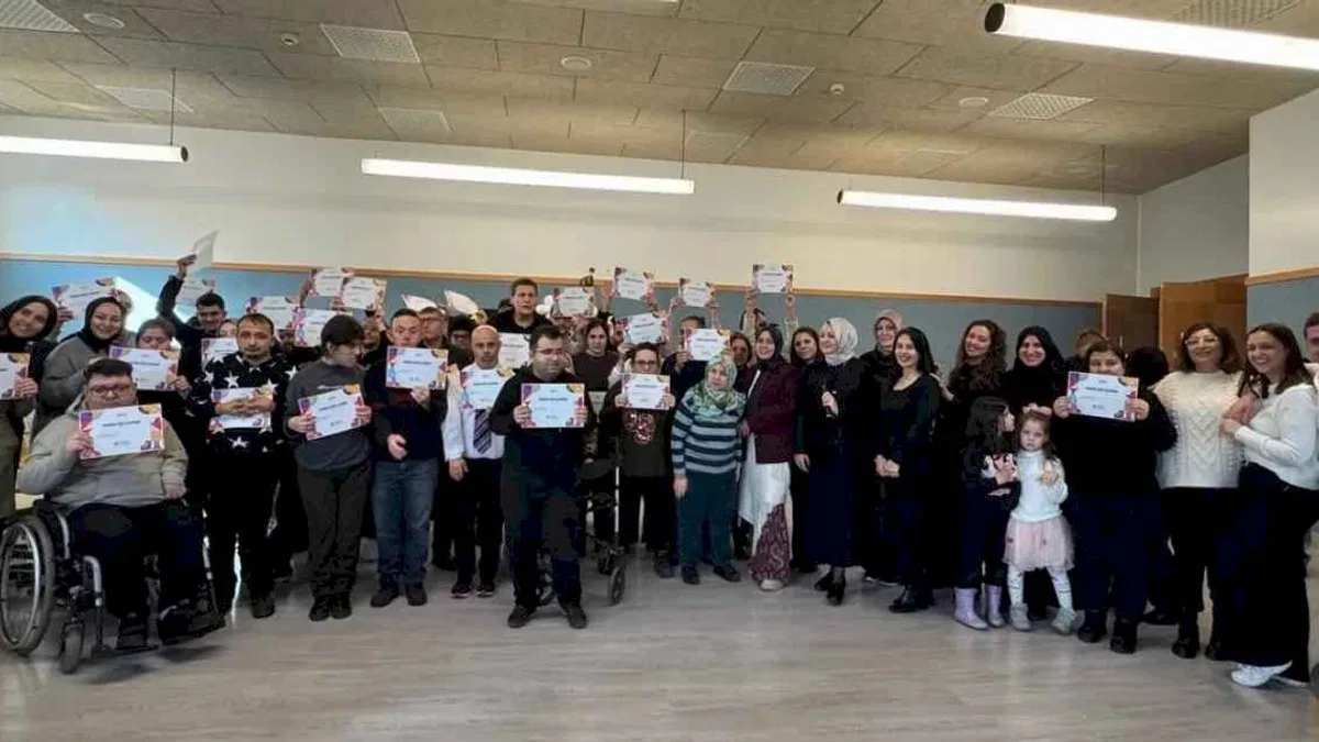 Sakarya'da engelsiz hobi atölyelerine kısa bir mola