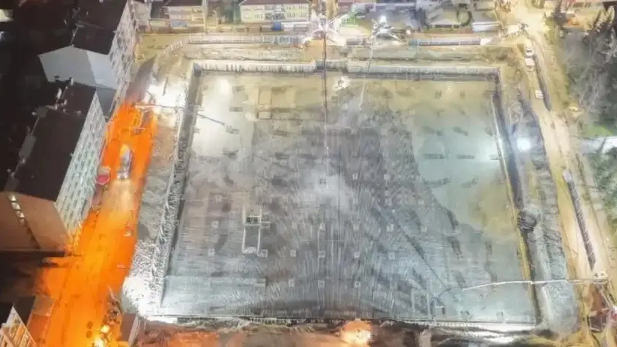 Eskişehir’de 5 bin metreküplük dev beton dökümü