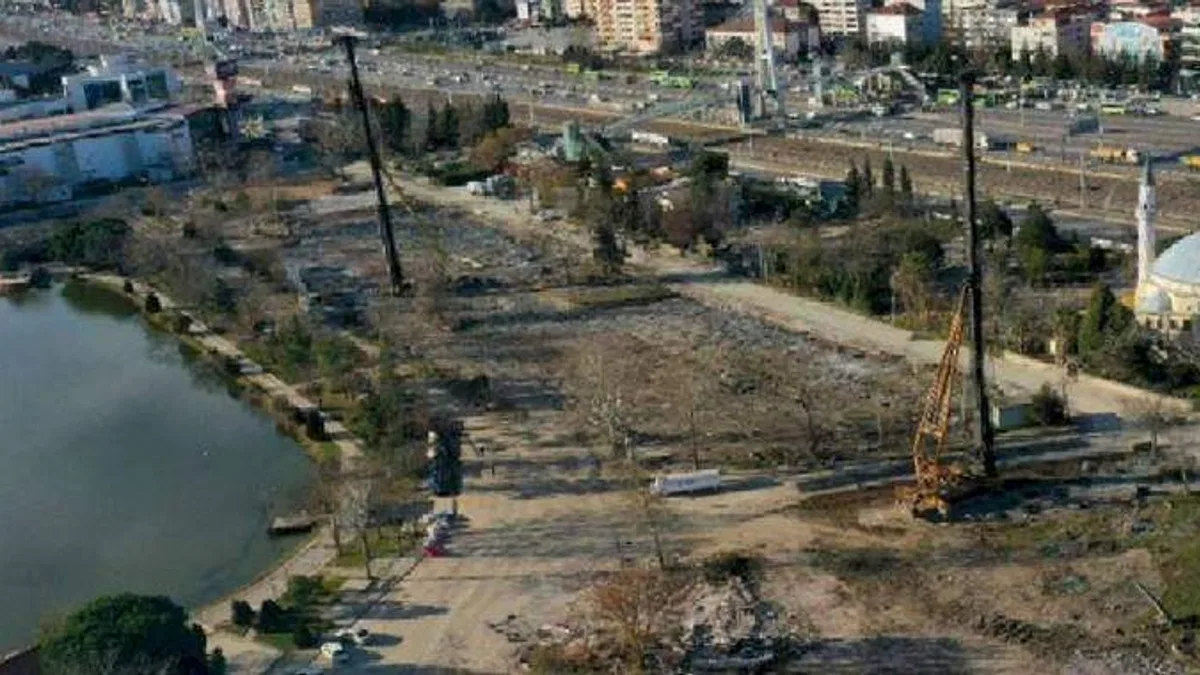 İzmit'in Millet Bahçesi'nde hummalı çalışma