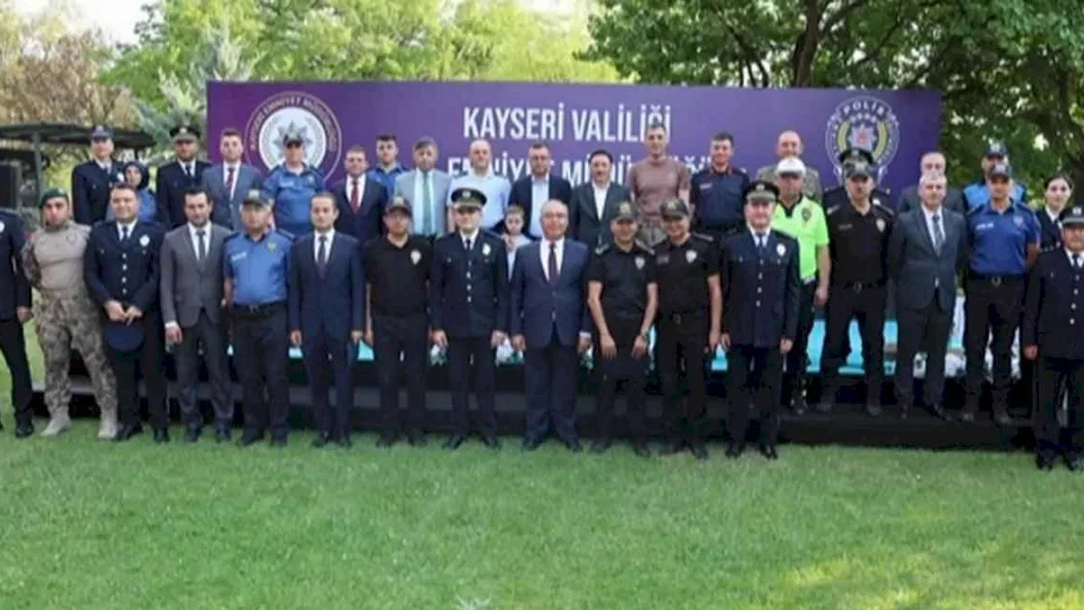 Terfi eden Kayseri polisi ödüllendi