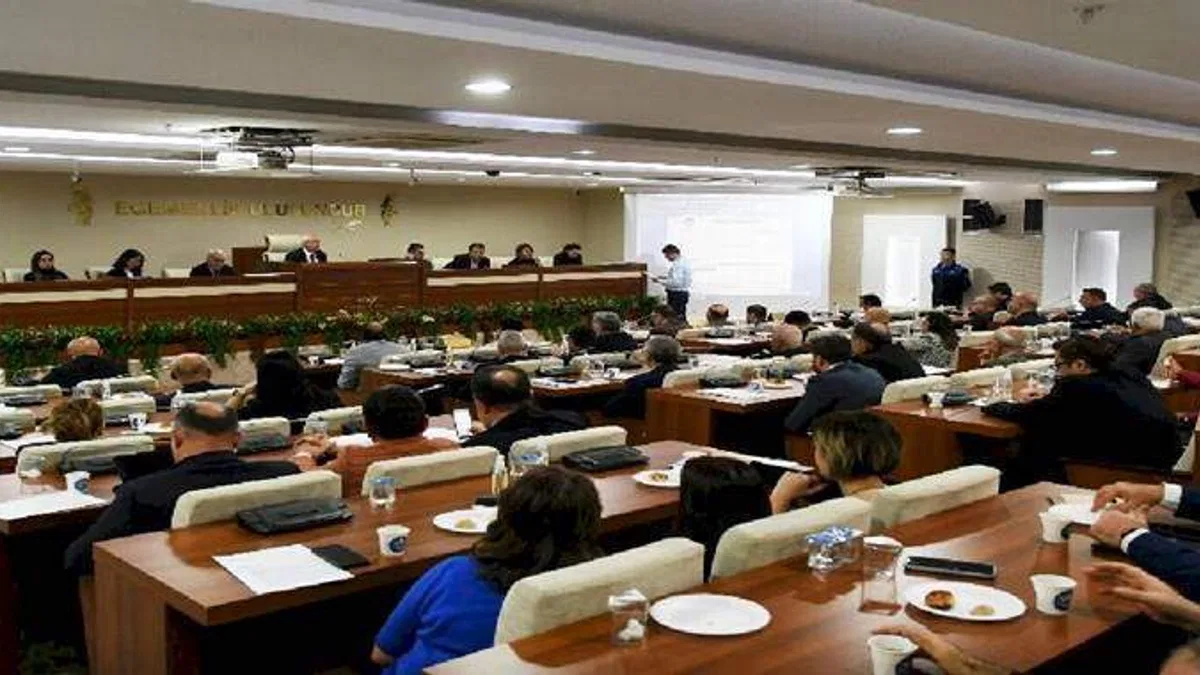 İzmir Karabağlar'ın araç filosu gençleşerek güçlenecek