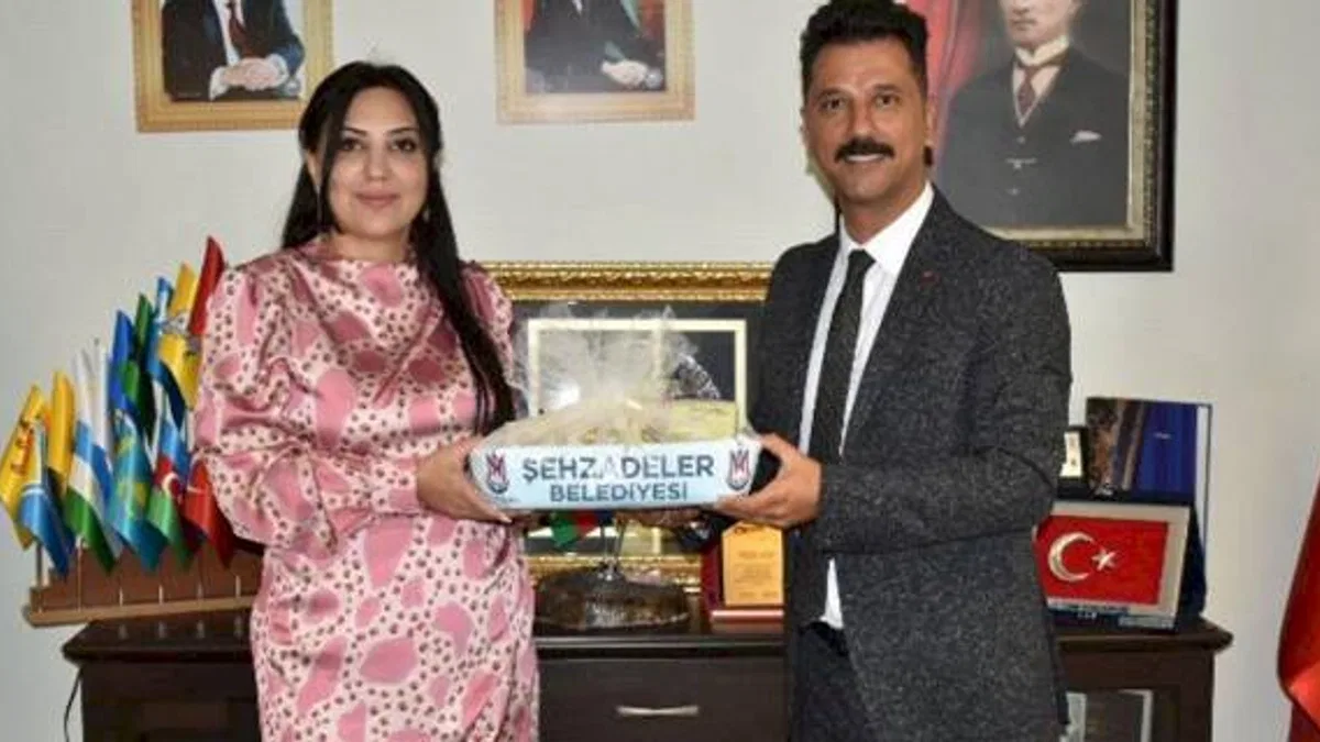 Siirtli başkandan Manisalı Azerilere ziyaret