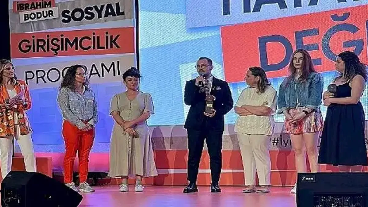 Afet Dayanışması Mentorluk Programı'na İş Birliği Ödülü