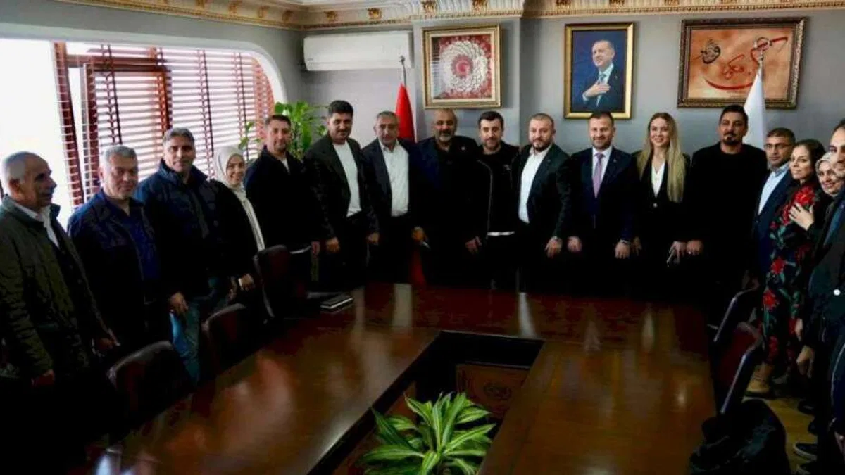 CHP Arnavutköy’de istifa depremi!
