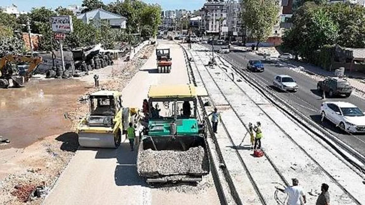 Çöken tramvay hattı onarıldı