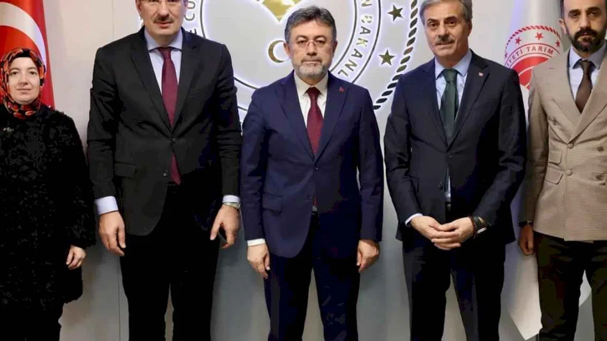Yusuf Alemdar Bakan Yumaklı ile 3 projeyi görüştü
