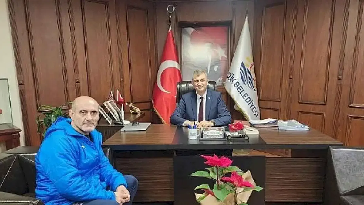 Gölcük Belediyespor antrenörü Zabit Pustu'ya milli görev