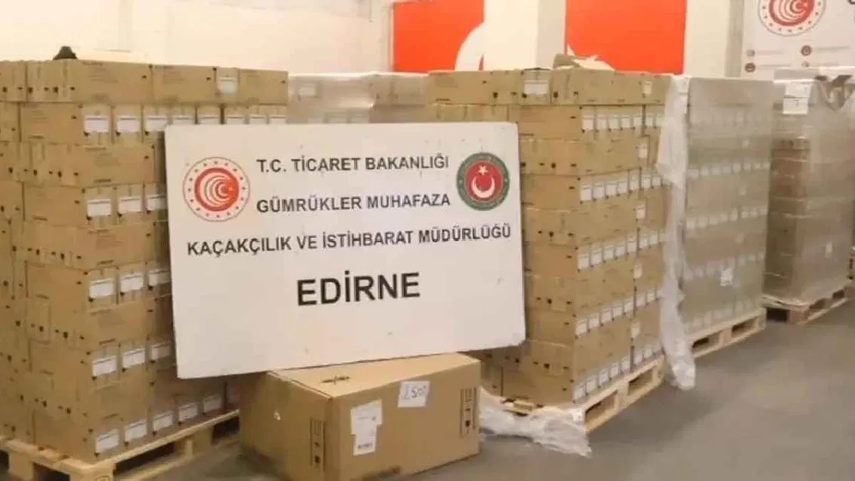 Kapıkule’de kaçakçılığa darbe! TIR’dan 80 bin adet kaçak serum ve infüzyon seti çıktı
