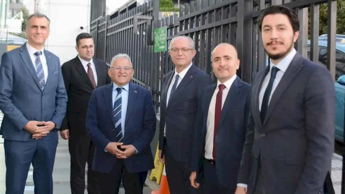 Memduh Büyükkılıç'tan Aksa Doğalgaz mesaisi