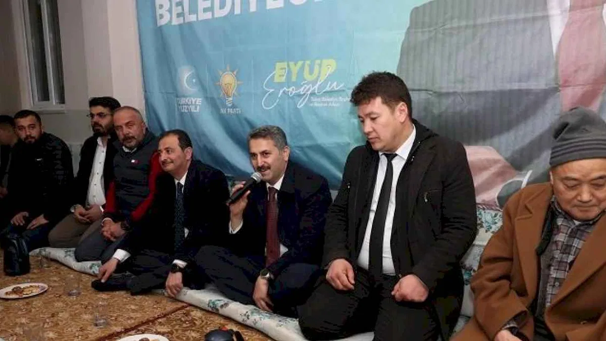 Başkan Eroğlu, Türkmen Site sakinleriyle buluştu