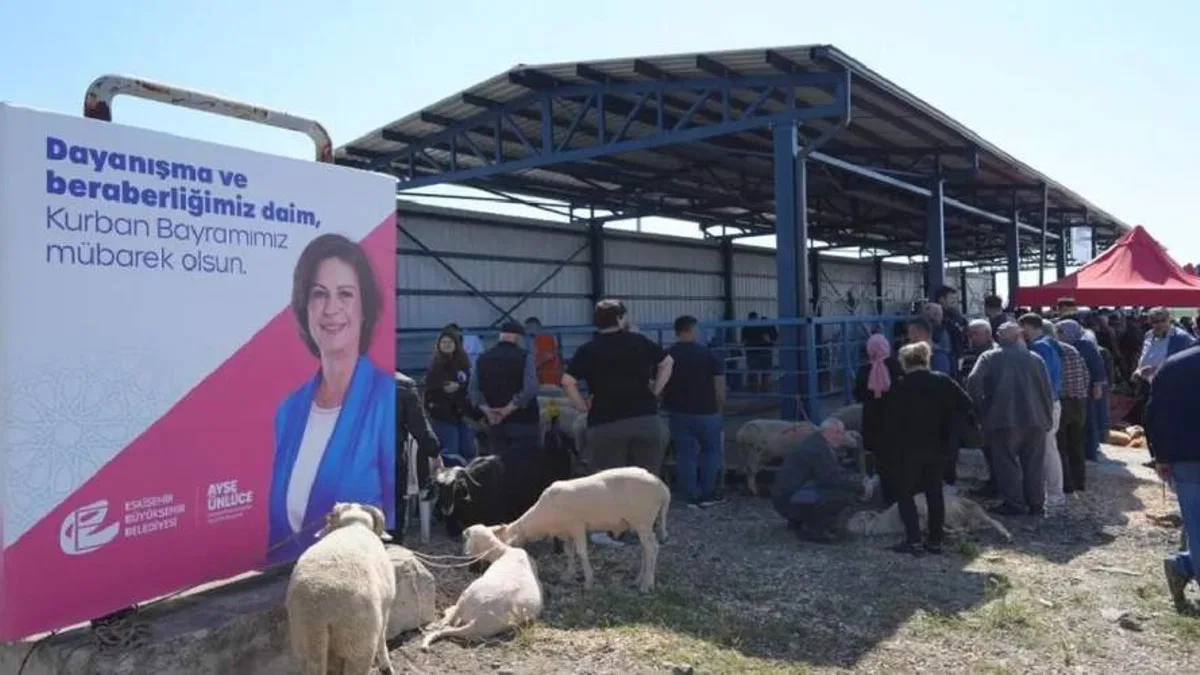 Eskişehir kurban pazarında hijyenik mesai