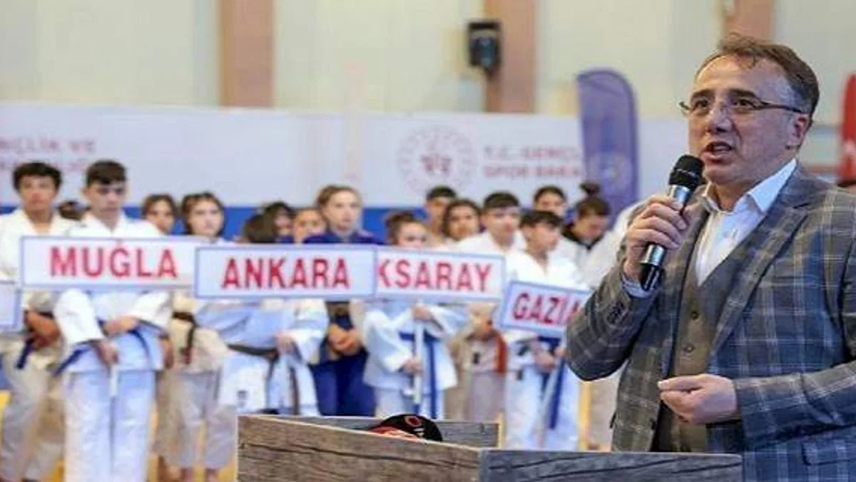 Nevşehir Belediye Başkanı Dr. Mehmet Savran, Okul Sporları Judo Yıldızlar Kız - Erkek Türkiye Birinciliği Müsabakaları açılış törenine katıldı