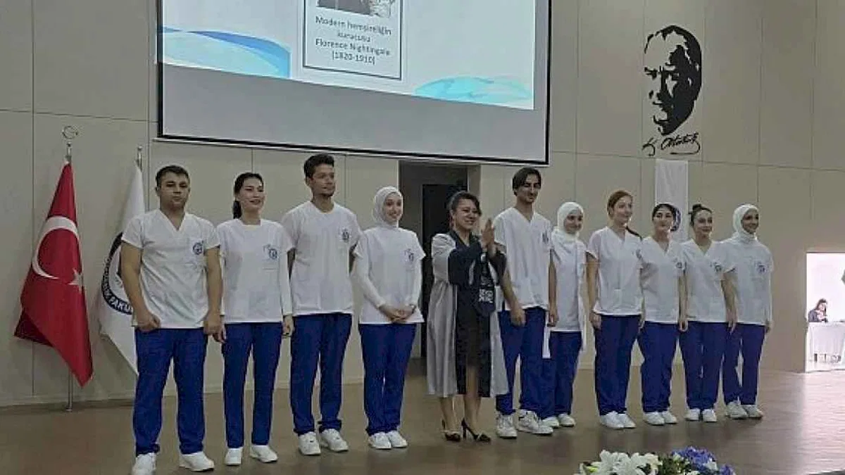 EÜ Hemşirelik Fakültesi hemşire adayları üniformalarını giydi