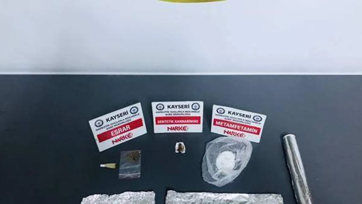 Kayseri'de uyuşturucu operasyonunda 3 zanlı yakalandı