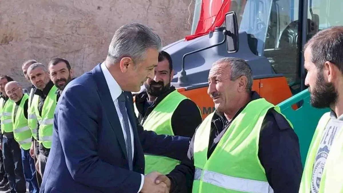 Mardin Büyükşehir'den asfalt çalışmaları için büyük yatırım
