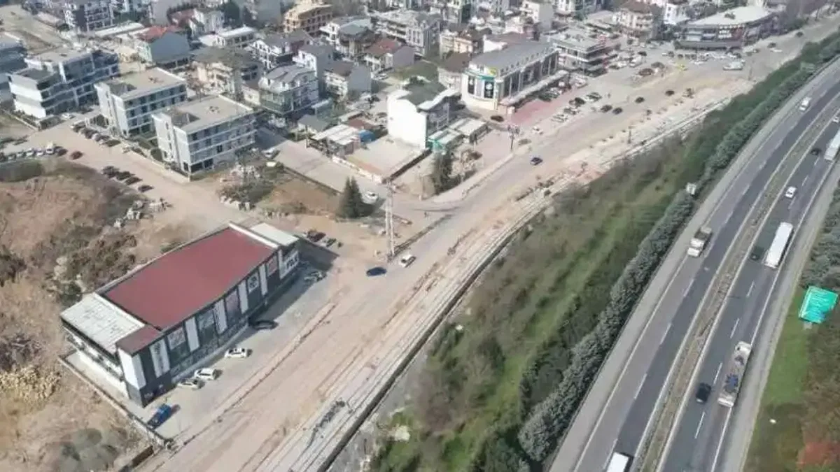 Kocaeli Büyükşehir, trafiğe kapatılan menfezde çalışmalarını tamamladı