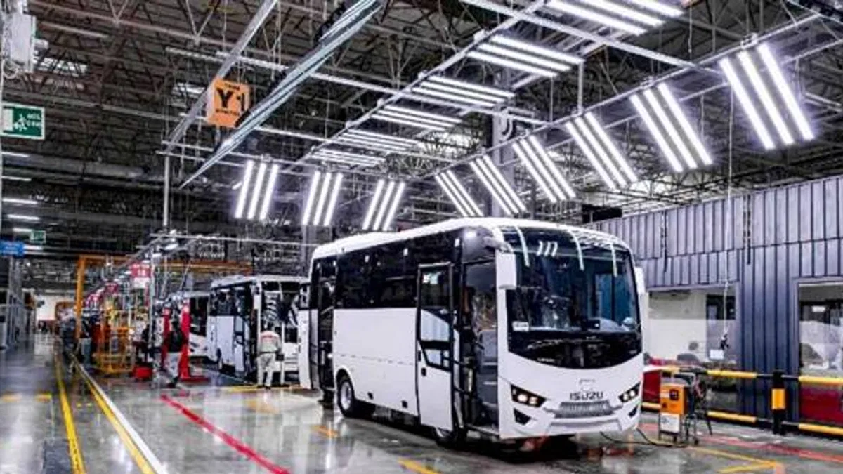Anadolu Isuzu midibüs ihracatında 20. kez şampiyon