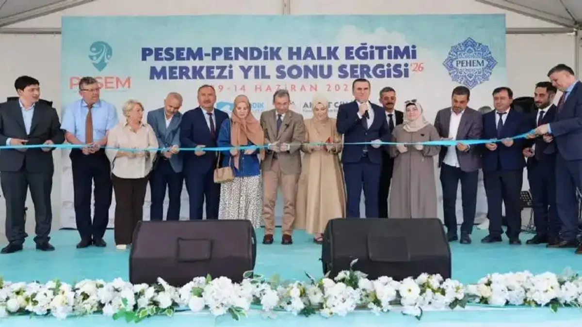İstanbul Pendik’te muhteşem yıl sonu sergisi açıldı