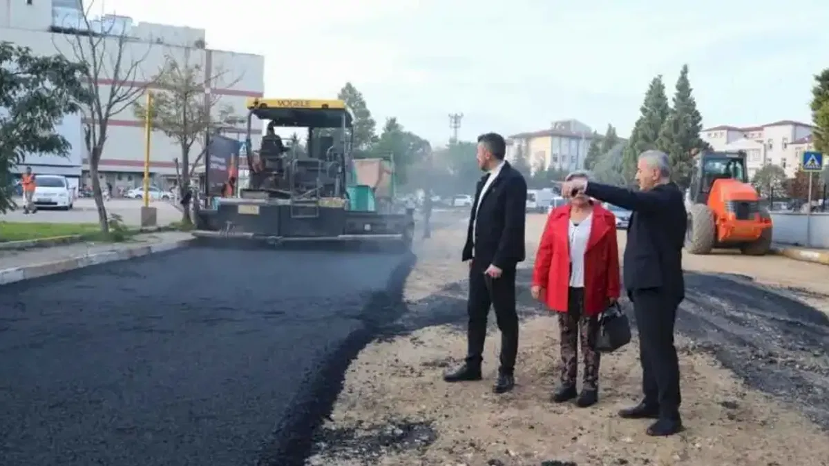 İzmit'te Yahya Kaptan'da asfalt hamlesi