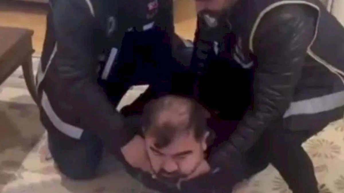 Interpol'ün aradığı 42 kişi Türkiye'de 'Kafes'lendi!