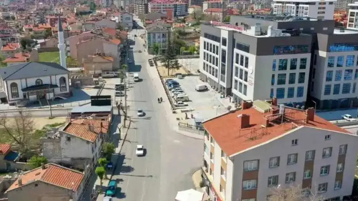 Konya Meram’da yol genişletme çalışmalarına devam