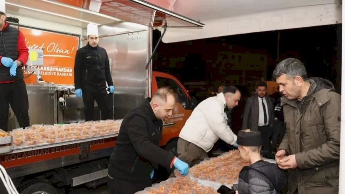 Kayseri Kocasinan'da ramazan bereketine 'İkram'lık tatlı