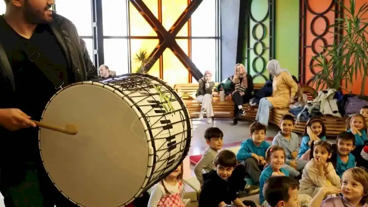 Sakarya’da minik yürekler Ramazan sevinci yaşıyor