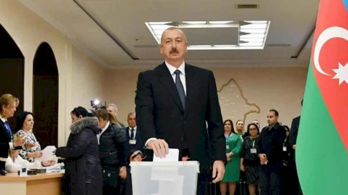 Sandık başına giden Azerbaycan'ın kararı ne olacak?
