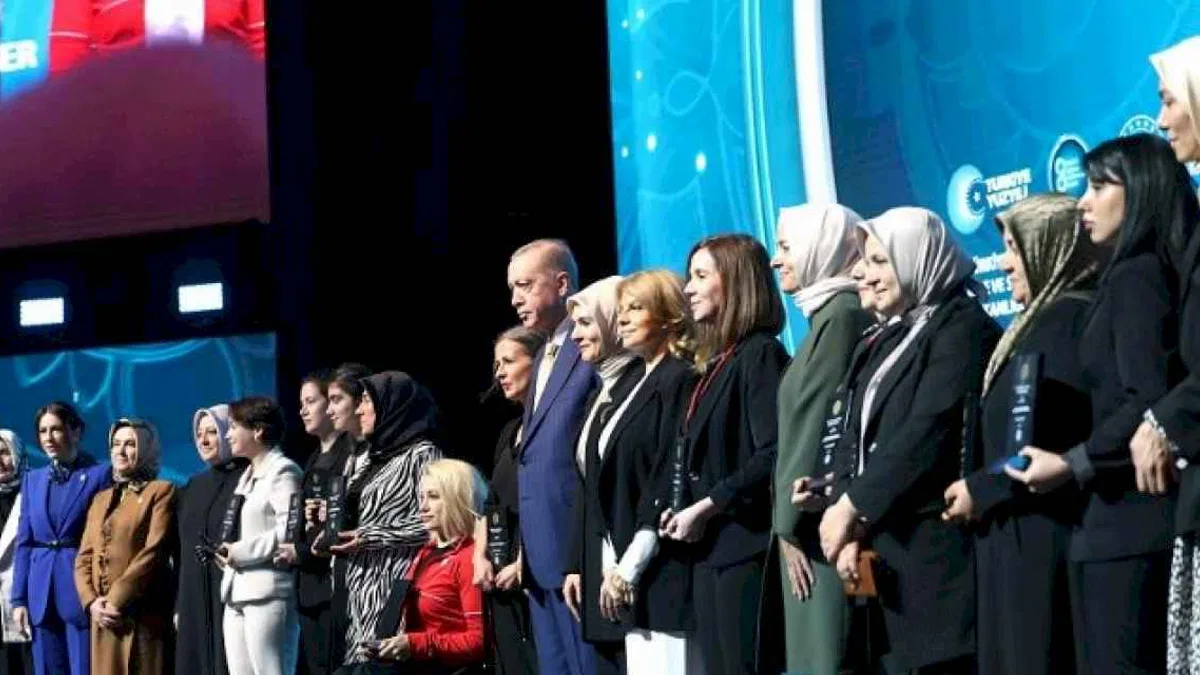 Cumhurbaşkanı Erdoğan: Güçlü ailenin en önemli şartı güçlü kadın