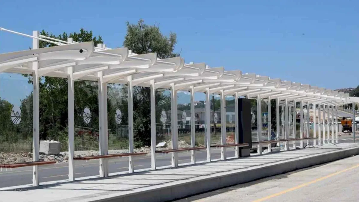Sakarya'da 13 istasyonlu metrobüs hattına akıllı dokunuş