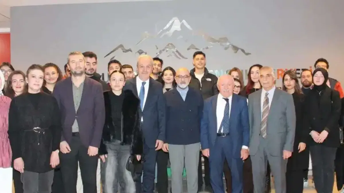 Kayseri milletvekili Cıngı üniversitelilerle buluştu