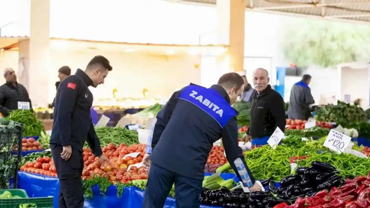 İzmir Narlıdere pazarında kapsamlı denetim