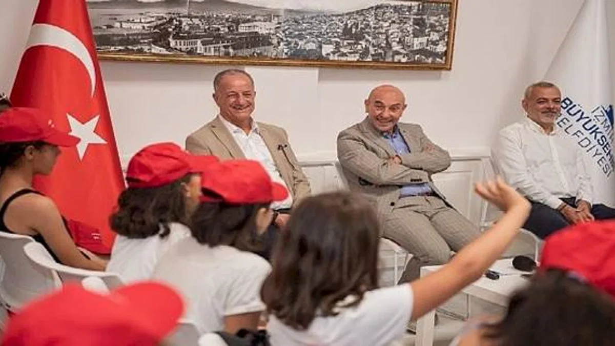 Adıyamanlı depremzede çocuklardan Başkan Soyer'e teşekkür