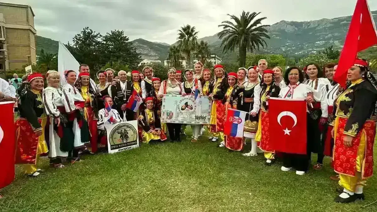 Uluslararası Adriyatik Folklor Festivali'nde AdaDans rüzgârı