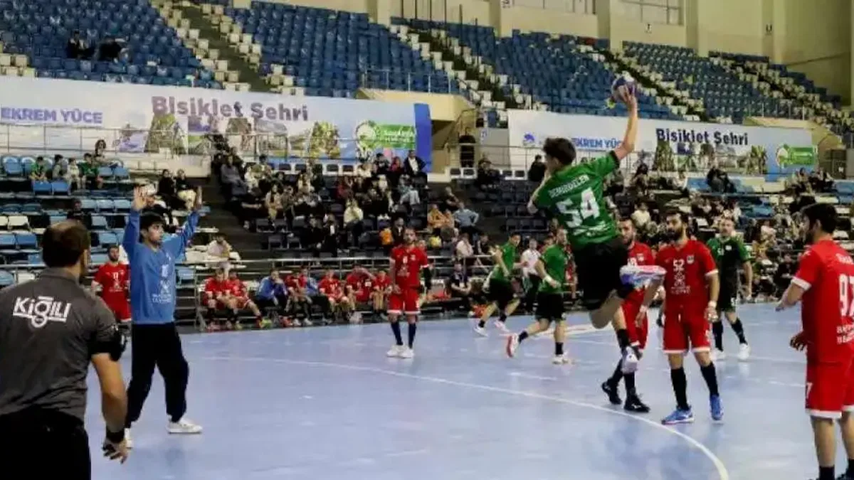 Sakaryalı hentbolcular evinde rüzgâr gibi esti: 46-29