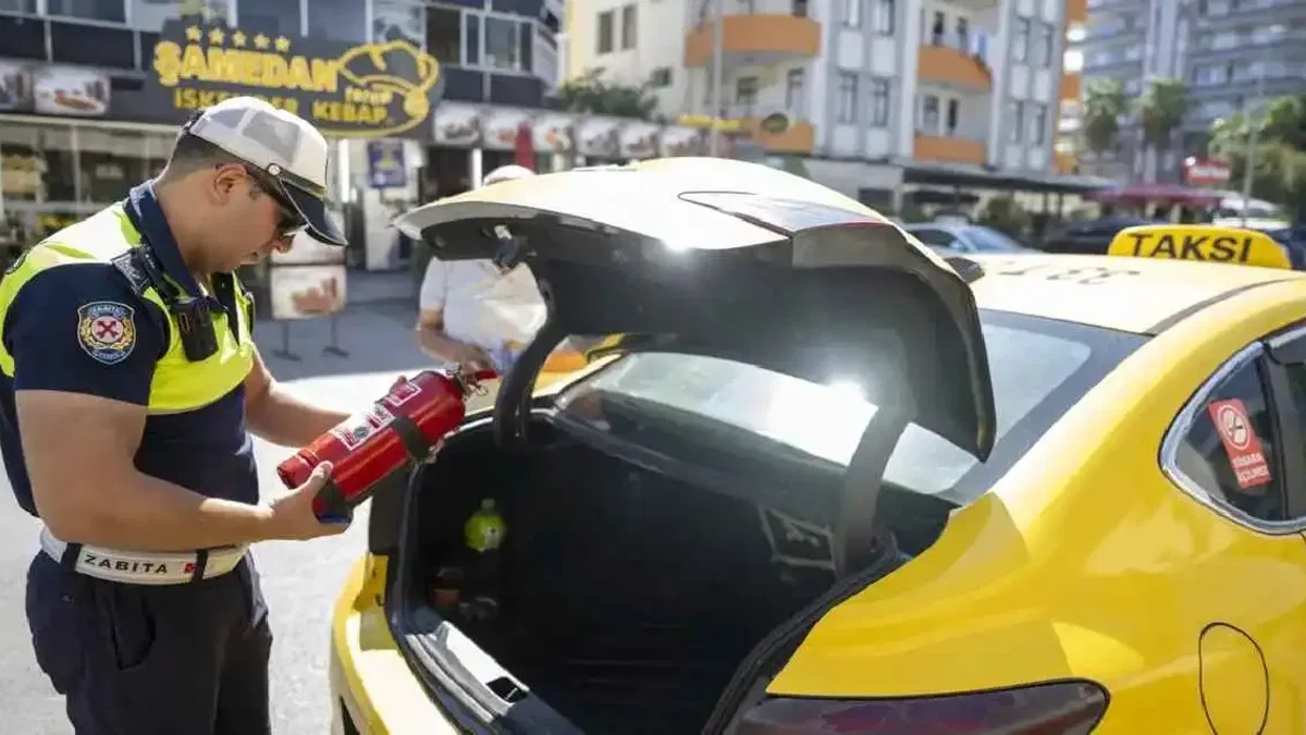 Mersin’de ticari taksilere sıkı denetim