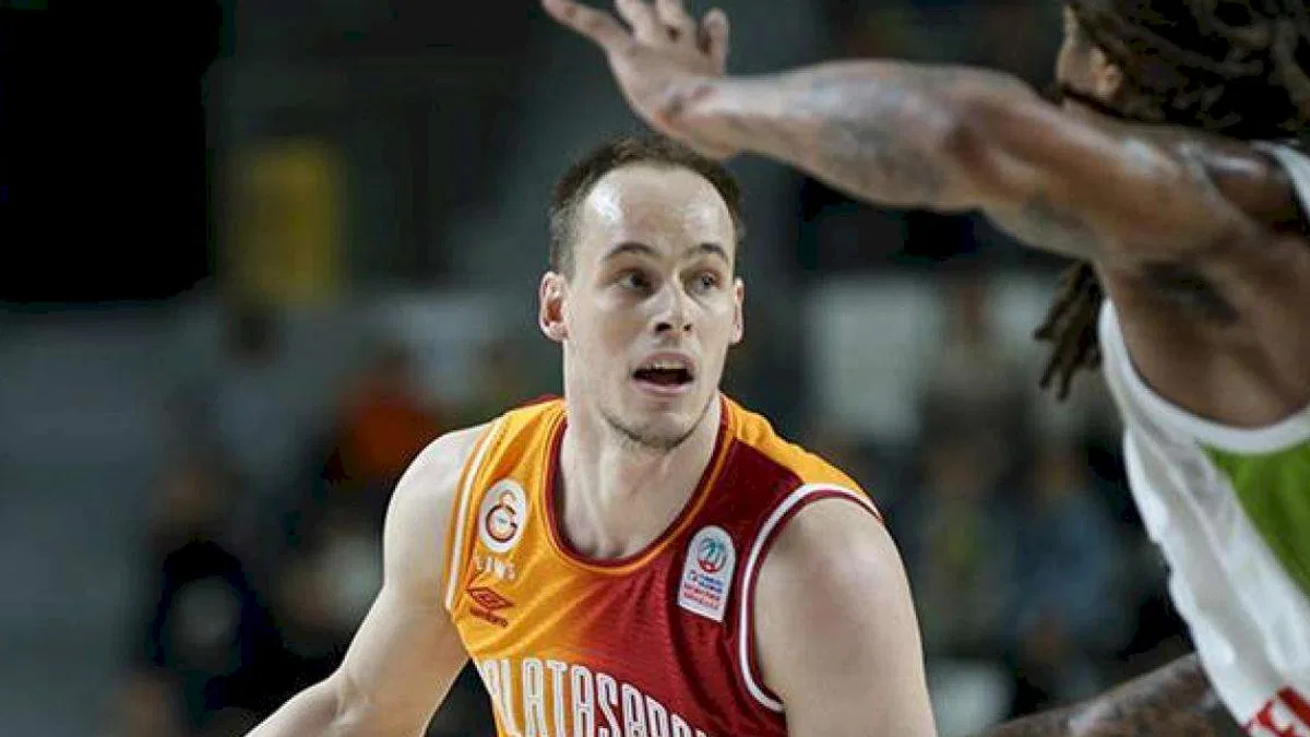 Galatasaray Ekmas'tan Manisa'da kritik galibiyet